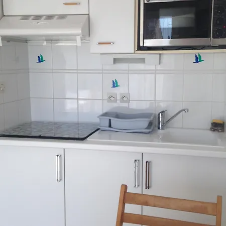 Pres De La - 4 Pers, Piscine Ouverte, Parking, Animaux Acceptes - Fr-1-706-12 Apartment Chatelaillon-Plage